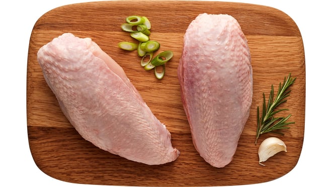 Kyllingebryst med skind og ben, 100%, 230-290 g. Køl