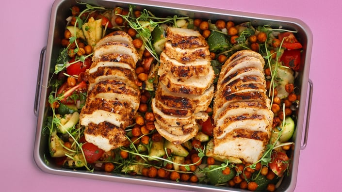 Citronkyllingebryst med semi dried kikærter og grillede grøntsager