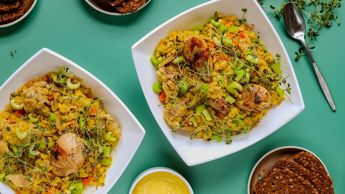 Kylling med gule ærter