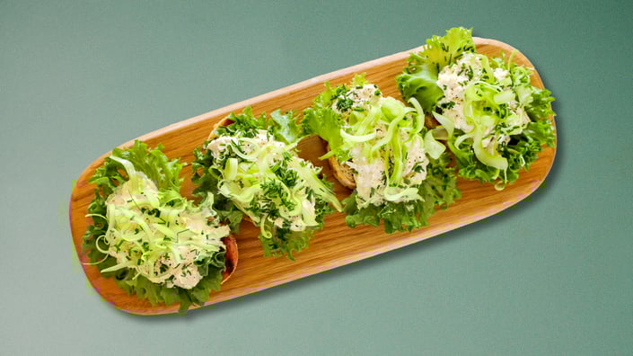 Kyllingesalat med syltet porre og selleri