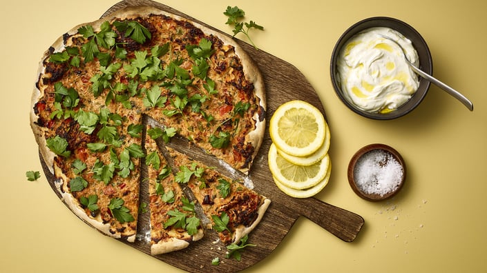 Tavuklu Lahmacun – Tyrkisk pizza med kylling